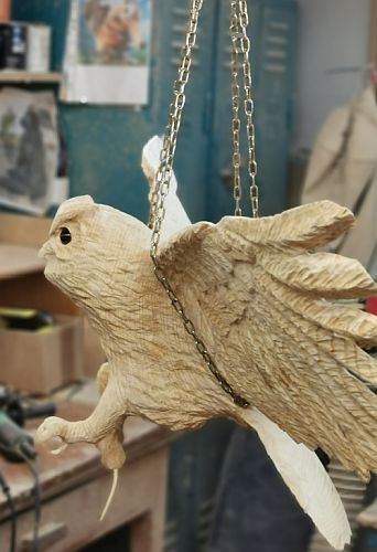 flugeule fliegende eule landende eule landing owl  eule holz motorsge kettensge schnitzen kettesgenkunst motorsgenkunst 